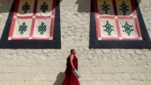 170 gyereket nevel egy szerzetes