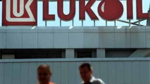 A Lukoil is pénzeli a szakadárokat?