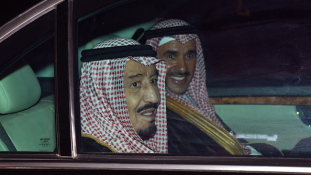 Napokkal az új uralkodó beiktatása után négy embert fejeztek le Szaúd-Arábiában