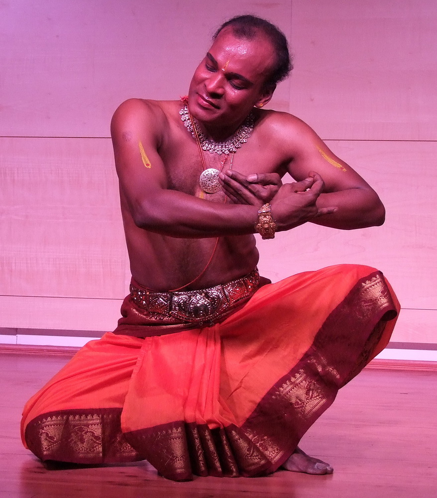 P. Senthilkumar bharatanátjam táncelőadása