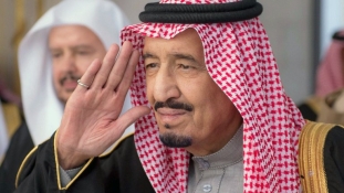 A király beszéde: „bölcsesség és vasakarat jellemzi a szaúdi politikát”
