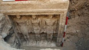 Egy eddig ismeretlen királyné sírját találtak meg Egyiptomban