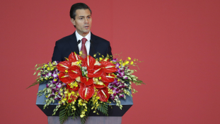 Peña Nieto: “Tudom, nem tapsolnak meg” (videóval)