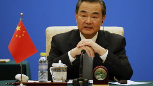Kína hajlandó közvetíteni a tálibok és az afgán kormány között
