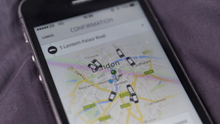 Átvilágítják az Uber taxisokat Indiában