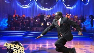 Fotók: Mugabe beindította a mémcunamit a világhálón