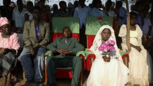 Betiltották a gyermekházasságot Malawiban
