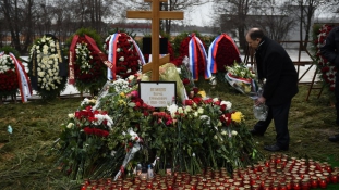 Nyemcov-gyilkosság: őrizetbe vettek két gyanúsítottat