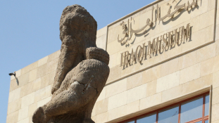 Válasz Moszulra: 12 év után újranyitották a kifosztott bagdadi múzeumot