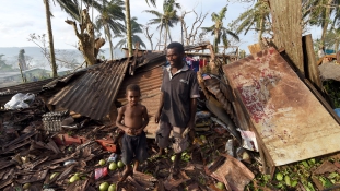 Vanuatu ciklon: Elérik e a mentőcsapatok a szigeteket?