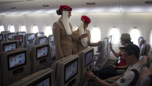 Az Emirates nem sajnálja a dollármilliókat a Wi-Fi-re