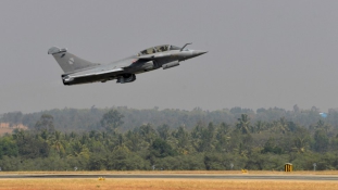 India 36 vadászgépet vesz Franciaországtól, de a többit maga gyártaná