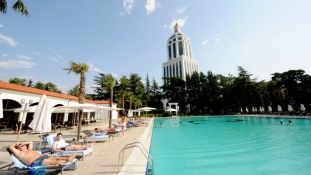Grúz sikerrecept: vendégszeretet és jó szállodák