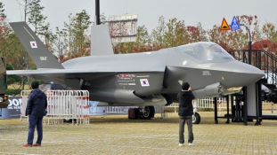 Dél-Korea saját harci gépet fejleszt, némi amerikai segítséggel