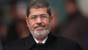 20 év börtön Morszi ex elnöknek Egyiptomban
