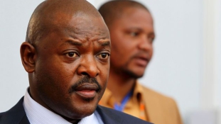 Menekülnek a választások elől Burundiban