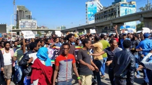 A terrorizmus ellen tüntettek több tízezren Etiópiában
