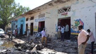 Robbantásos merénylet egy étterem ellen Mogadishuban