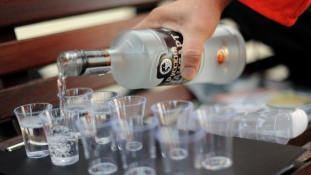 A cigaretta sorsára jut az alkohol?