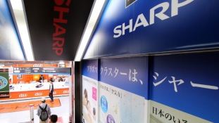 Kicsorbult a Sharp – Nagy bajban a japán elektronika egyik óriása