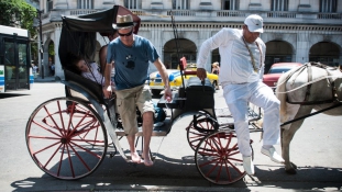 Az európai turisták beelőznek Kubában