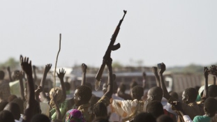 Hétéves gyereklányokat erőszakoltak meg Dél-Szudánban