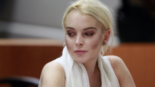 Lindsay Lohan felveszi az iszlámot?