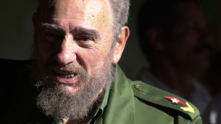A 89 éves Fidel Castro rákattant a netre