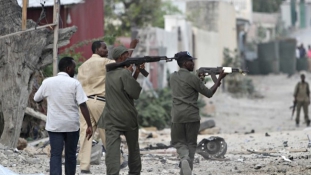 Merénylet áldozata lett egy politikus Szomáliában