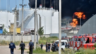 Már nem ég a Kijevnél kigyulladt olajraktár