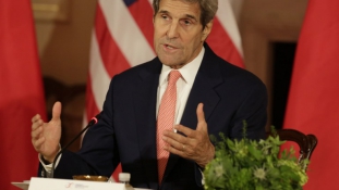 Kerry: a fegyverembargó iráni megsértése nem állítja vissza automatikusan a szankciókat
