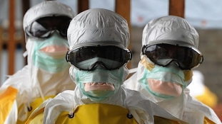 Még mindig komoly veszélyt jelent az ebola Nyugat-Afrikában