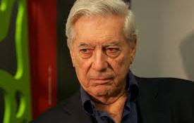 Mario Vargas Llosa perui író immár az ELTE díszdoktora