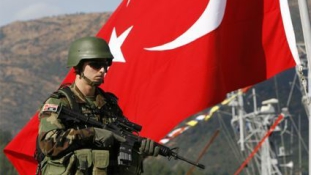 Tömeges megtorló támadást intéztek a törökök a kurdok ellen