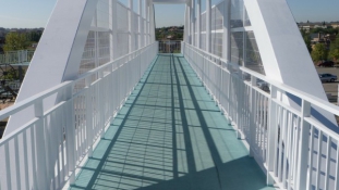 Pedestrian bridge over Danube to connect NW Hungary, SW Slovakia