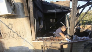 Bennégett a házban egy palesztin kisfiú – telepes támadás Ciszjordániában