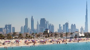 Döbbenet Dubajban: egy apa megakadályozta, hogy a lányát kimentsék a vízből