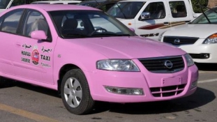 Pink taxi, csak nőknek