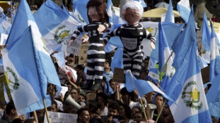 Guatemala: amikor a facebook államfőt buktat