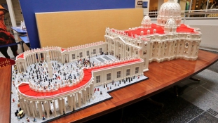 LEGO-val várják a Ferenc Pápát Philadelphiában