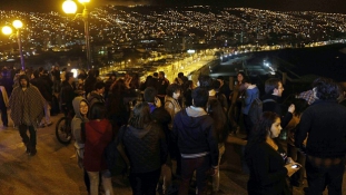 8,3-as földrengés Chilében, cunamiveszély Új-Zélandon