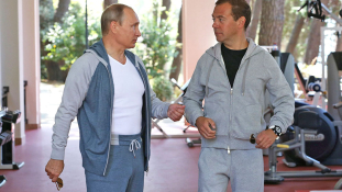Mémeken a Putyin-Medvegyev edzés