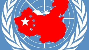 Kína egymilliárd dollárt ad békére és fejlődésre