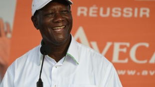 Elsöprő győzelem – marad a régi elnök Elefántcsontparton