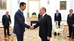 Miért ment Aszad Moszkvába?