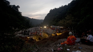 Feladták a túlélők keresését Guatemalában