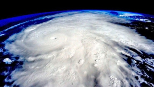 Lecsapott Mexikóra minden idők legnagyobb amerikai hurrikánja