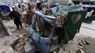 Már több, mint 200 halottja van az afganisztáni és pakisztáni földrengésnek