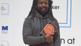 Jamaicai íróé a Booker-díj