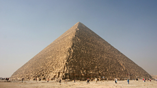 Titokzatos nyomok a Nagy Piramisban